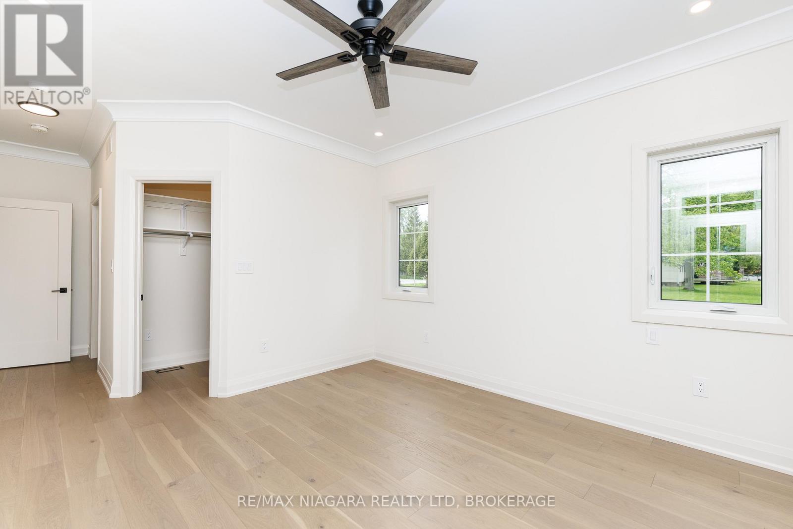 60 Pleasant Avenue N, Fort Erie, Ontario  L0S 1N0 - Photo 28 - X13165660