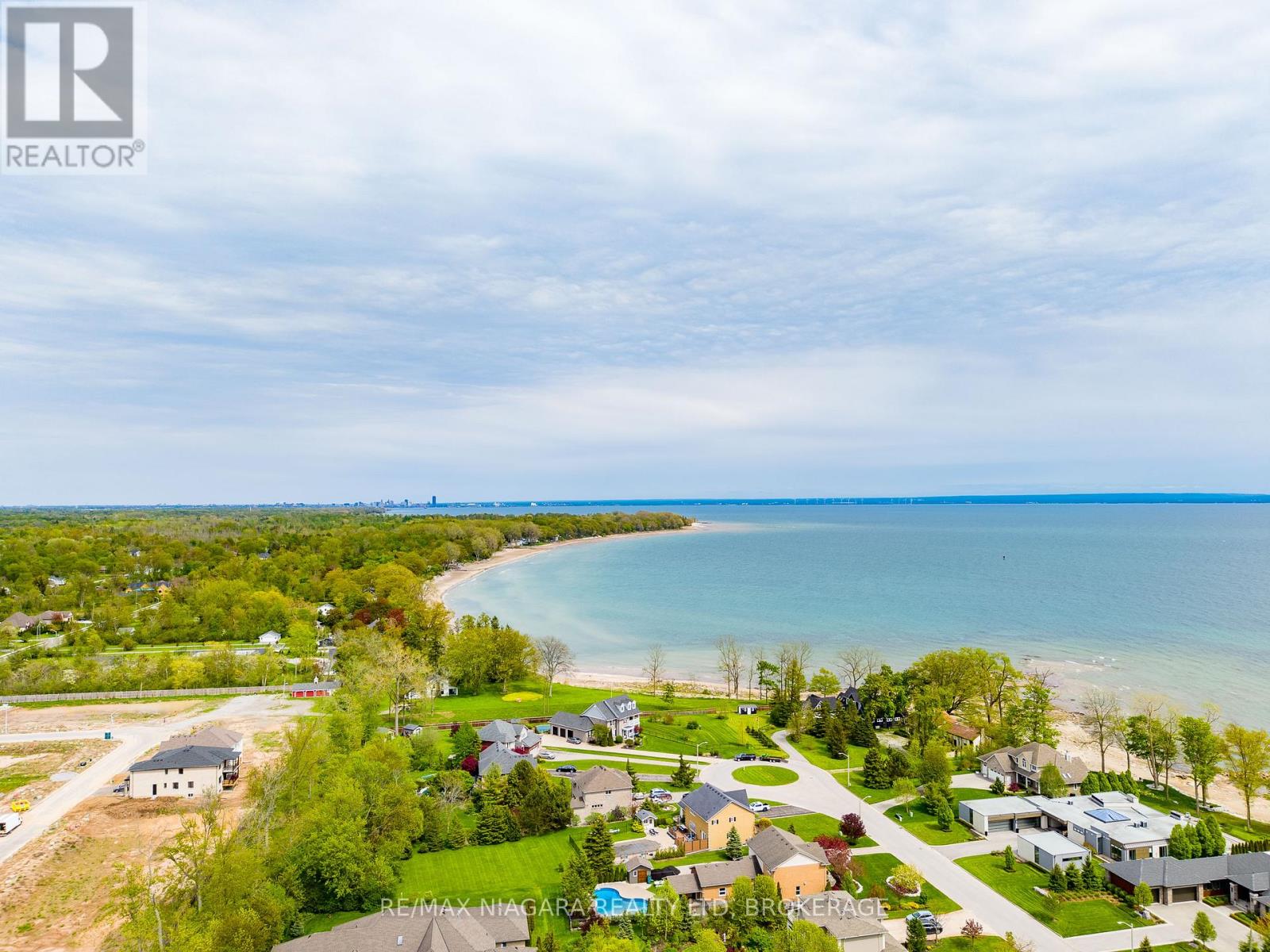 60 Pleasant Avenue N, Fort Erie, Ontario  L0S 1N0 - Photo 44 - X13165660