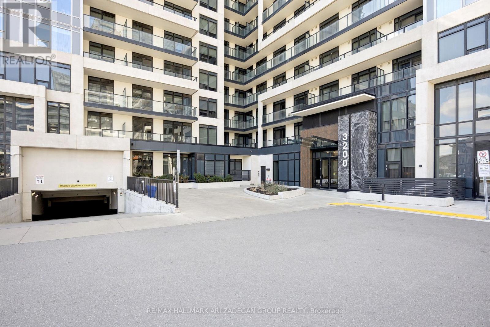 1302 - 3200 William Coltson Avenue, Oakville, Ontario  L6H 7W6 - Photo 3 - W13207284