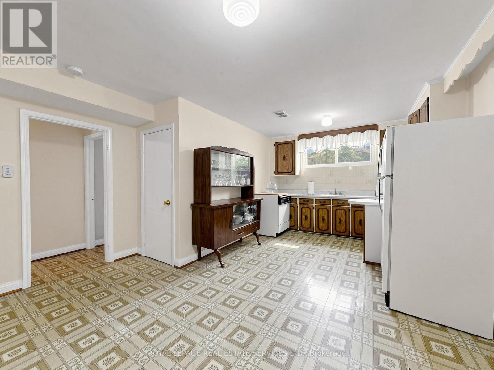 86 Whitburn Crescent, Toronto, Ontario  M3M 2S4 - Photo 30 - W13207336