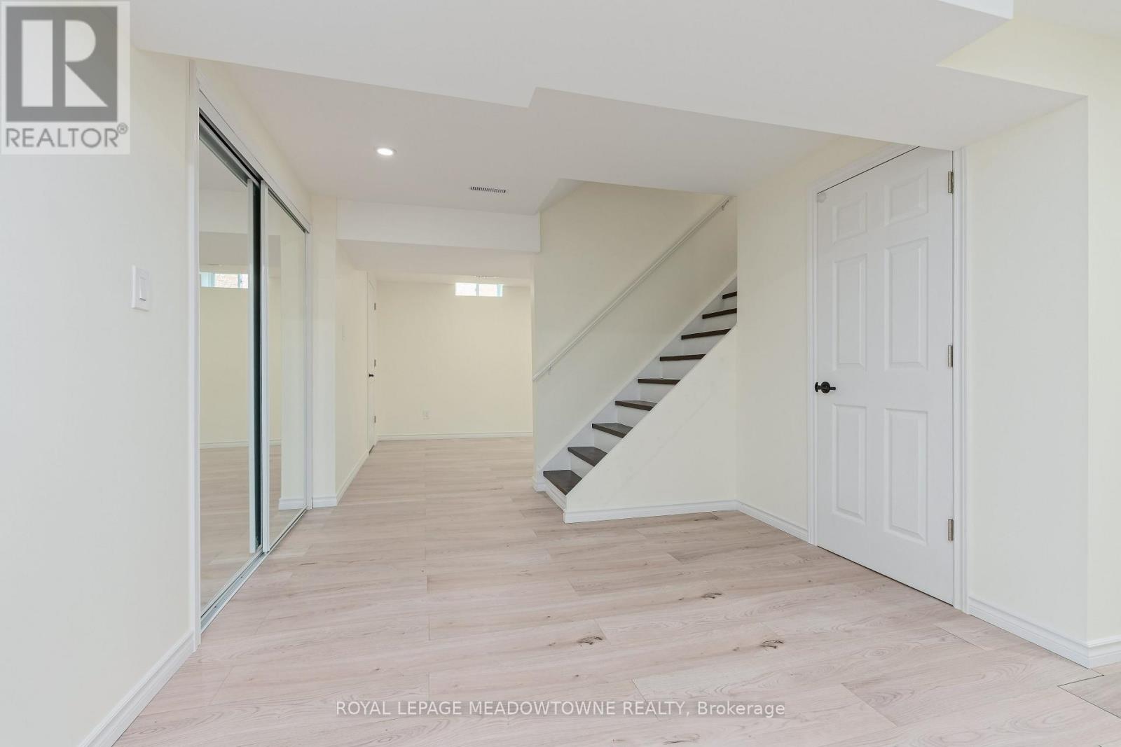 7 Eaton Street, Halton Hills, Ontario  L7G 5J9 - Photo 38 - W13207342