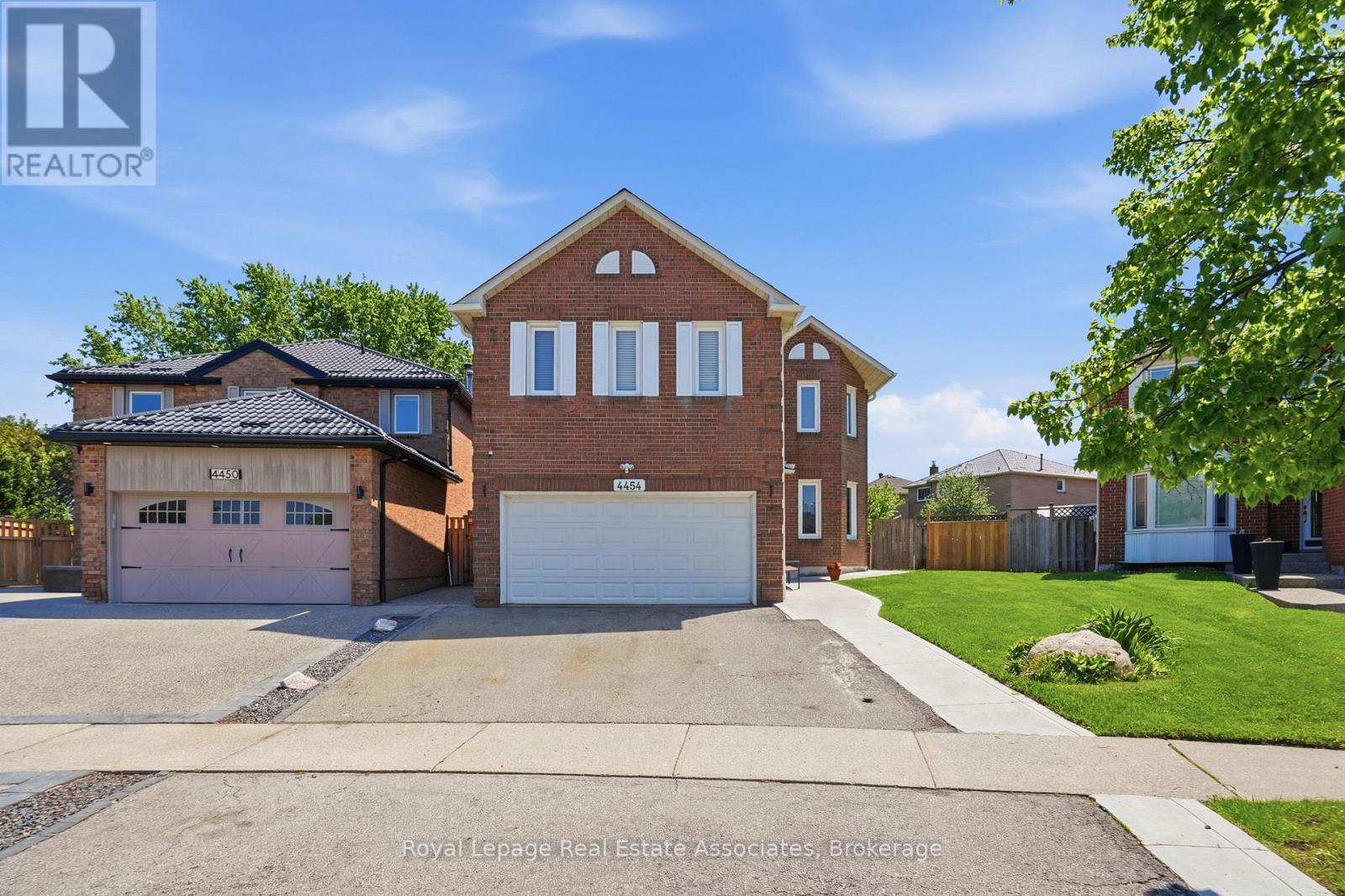 4454 MAYFLOWER DRIVE, Mississauga, Ontario