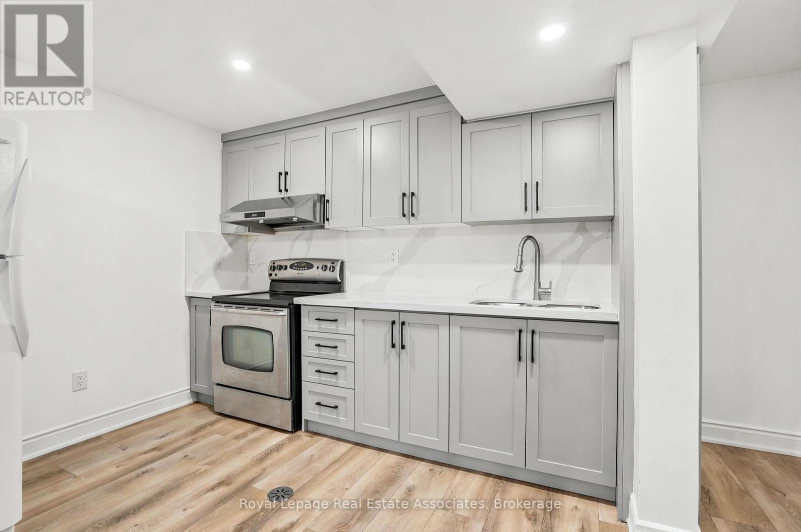 4454 Mayflower Drive, Mississauga, Ontario  L5R 1S6 - Photo 35 - W13207378