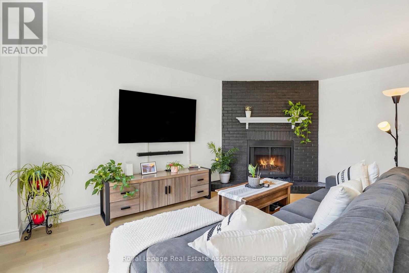 4454 Mayflower Drive, Mississauga, Ontario  L5R 1S6 - Photo 7 - W13207378