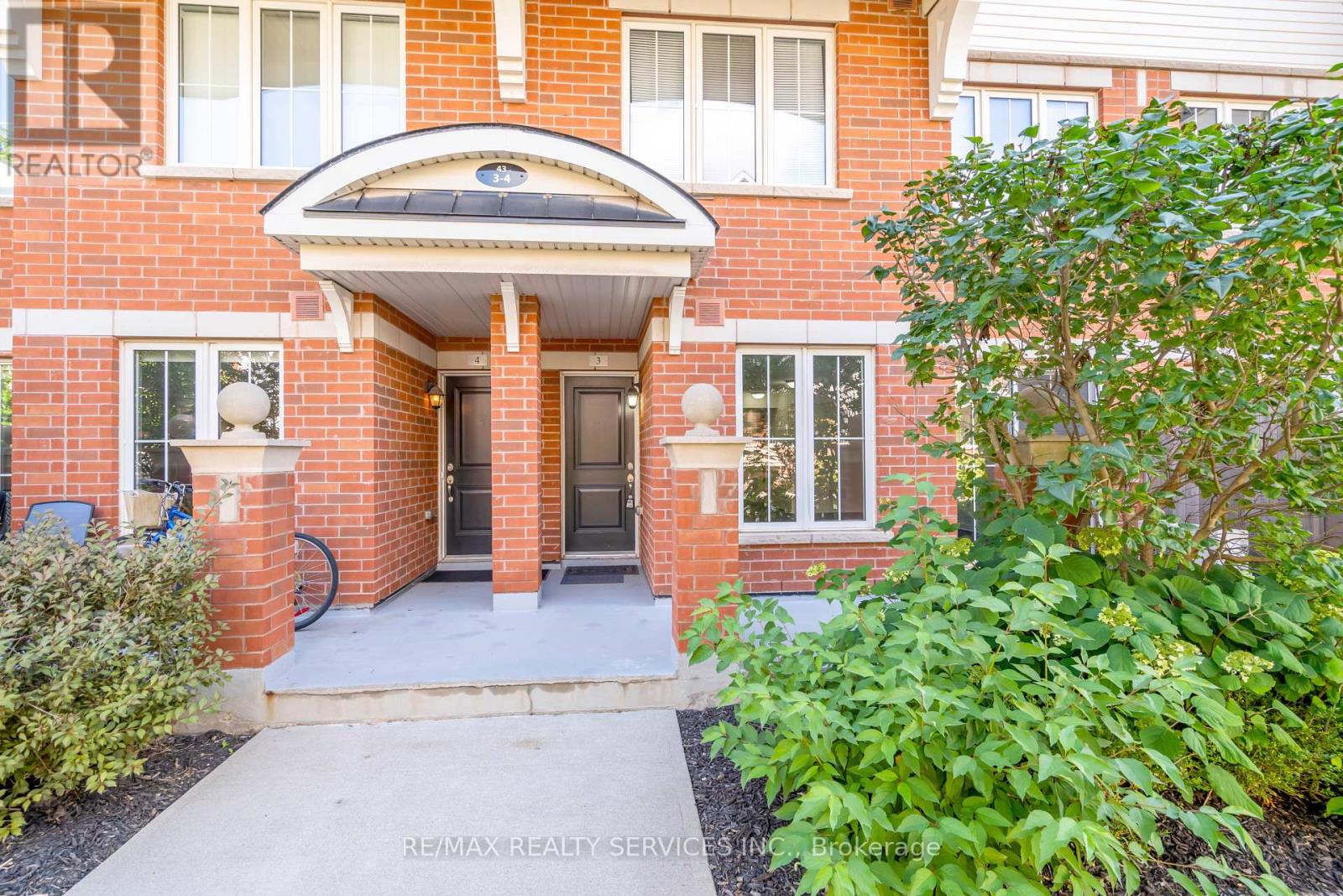 3 - 43 HAYS BOULEVARD, Oakville, Ontario