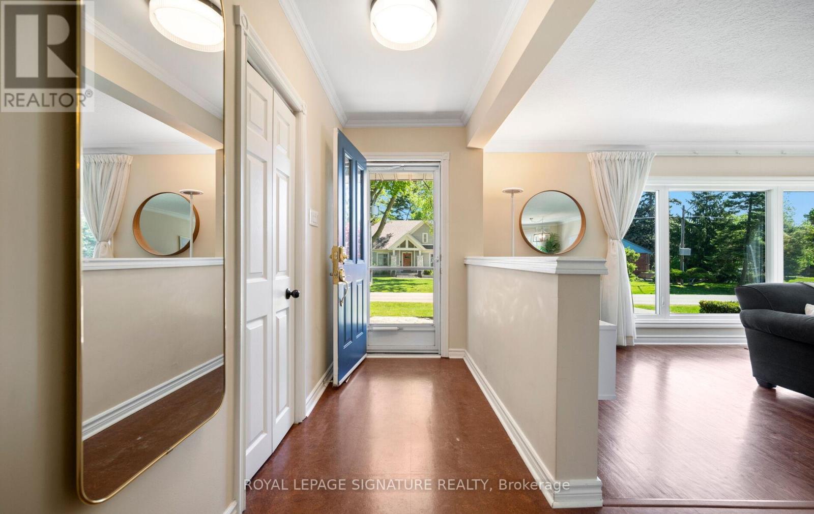 1570 Park Royale Boulevard, Mississauga, Ontario  L5E 2Z4 - Photo 6 - W13207504