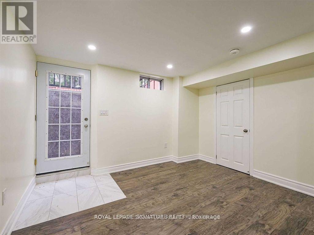 Basement - 5955 Leeside Crescent, Mississauga, Ontario  L5M 5L8 - Photo 11 - W13207564