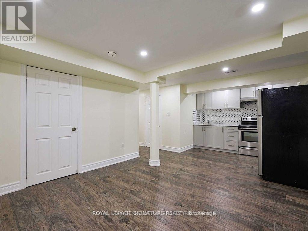 Basement - 5955 Leeside Crescent, Mississauga, Ontario  L5M 5L8 - Photo 12 - W13207564