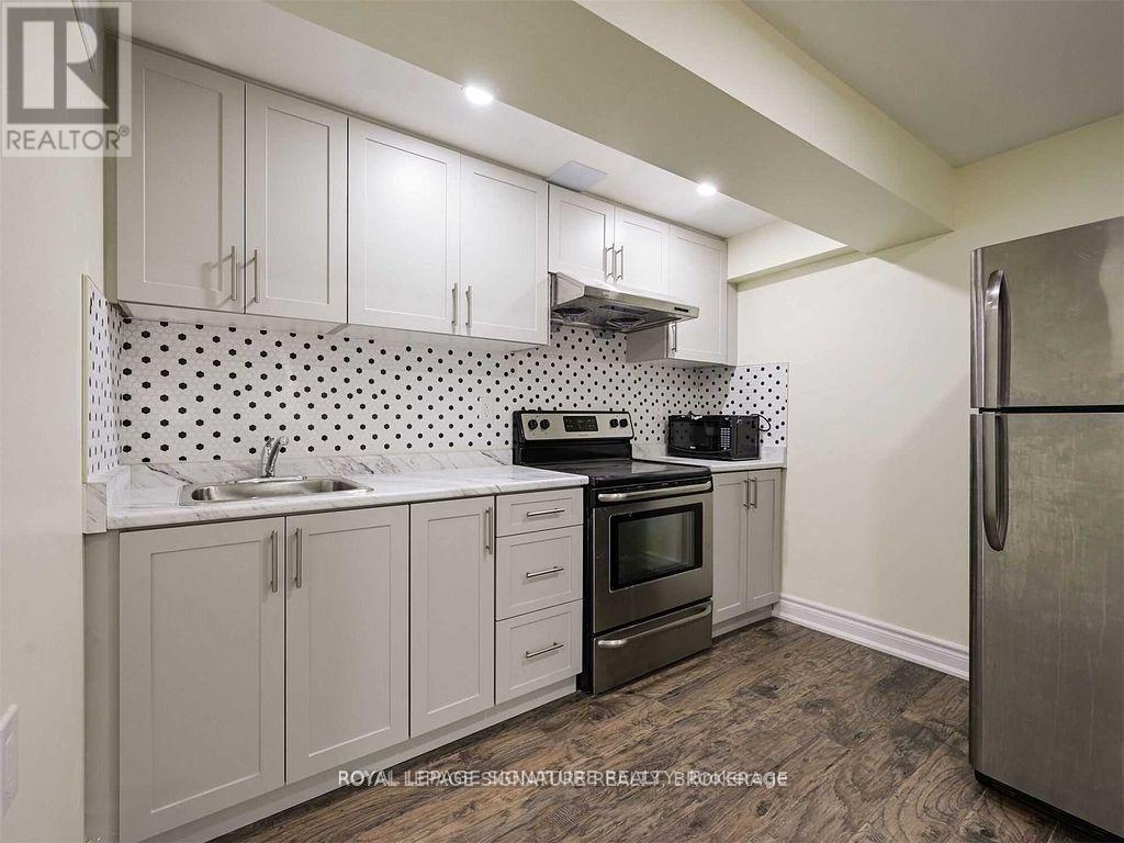 Basement - 5955 Leeside Crescent, Mississauga, Ontario  L5M 5L8 - Photo 17 - W13207564
