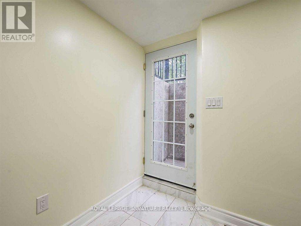 Basement - 5955 Leeside Crescent, Mississauga, Ontario  L5M 5L8 - Photo 5 - W13207564