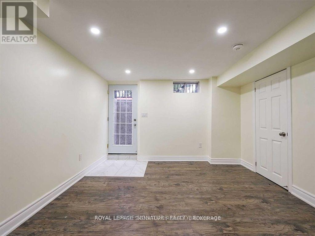 Basement - 5955 Leeside Crescent, Mississauga, Ontario  L5M 5L8 - Photo 7 - W13207564