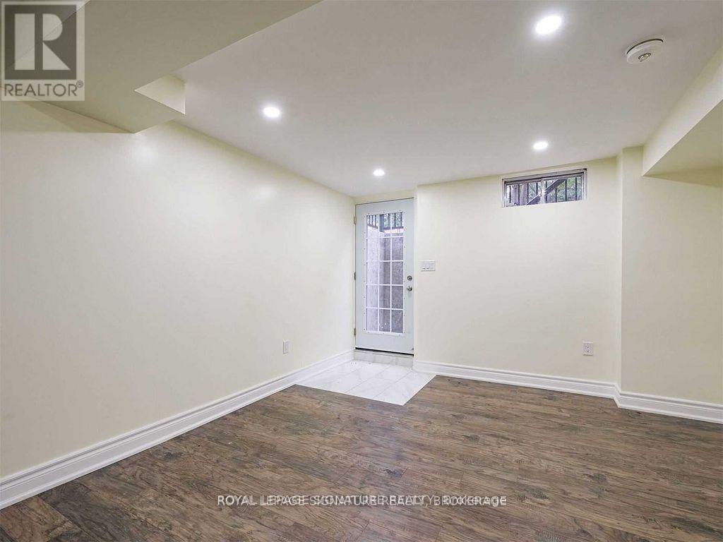 Basement - 5955 Leeside Crescent, Mississauga, Ontario  L5M 5L8 - Photo 8 - W13207564