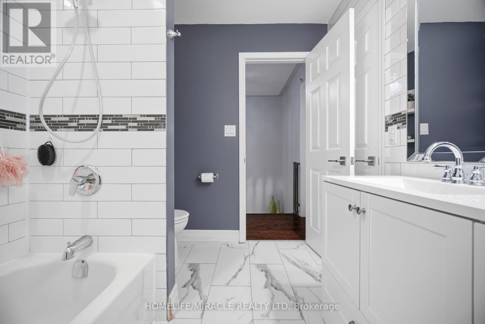 71 Dandelion Road, Brampton, Ontario  L6R 1Y3 - Photo 29 - W13207694