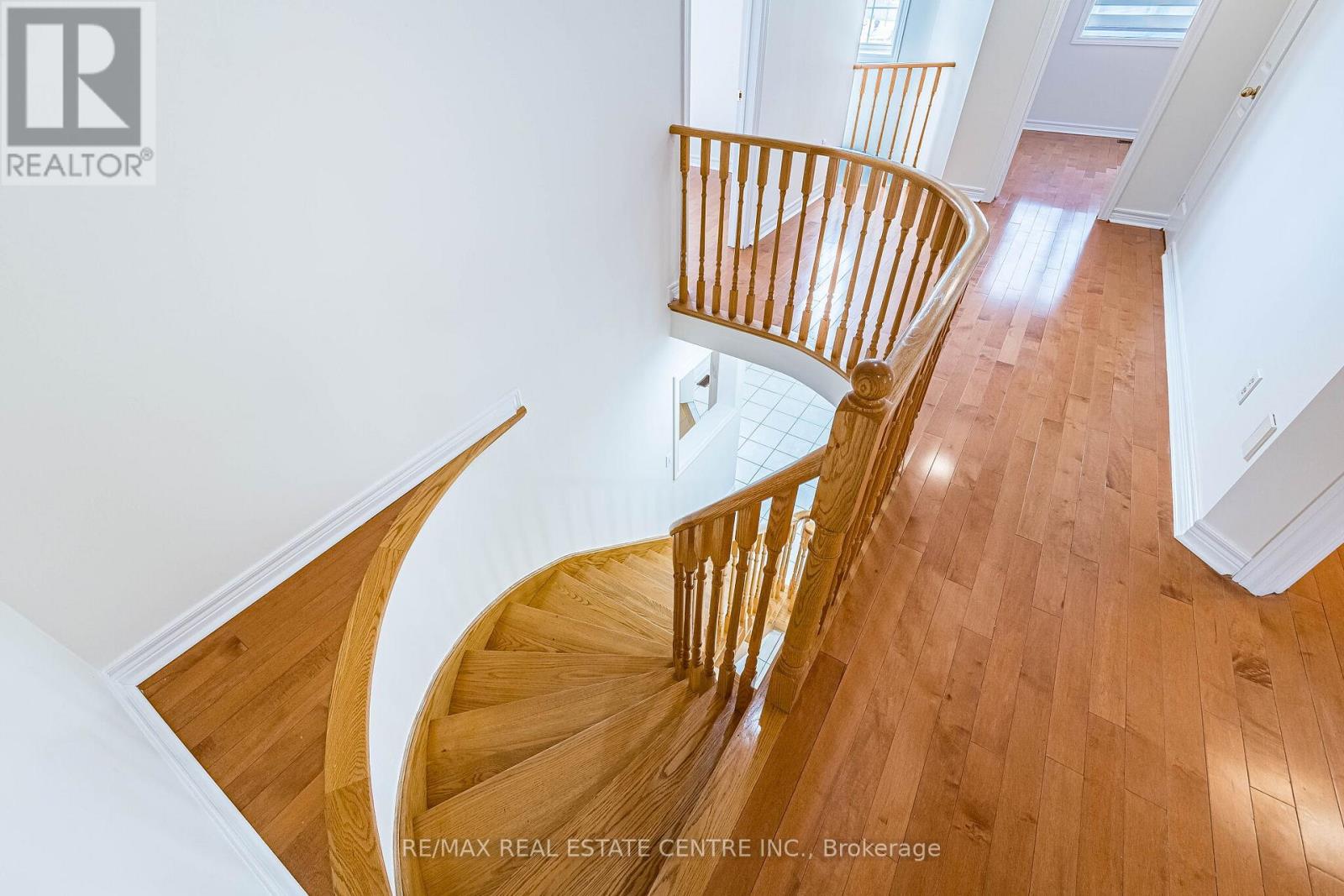 3469 Old Orchard Park Drive, Mississauga, Ontario  L5B 4E1 - Photo 17 - W13207726