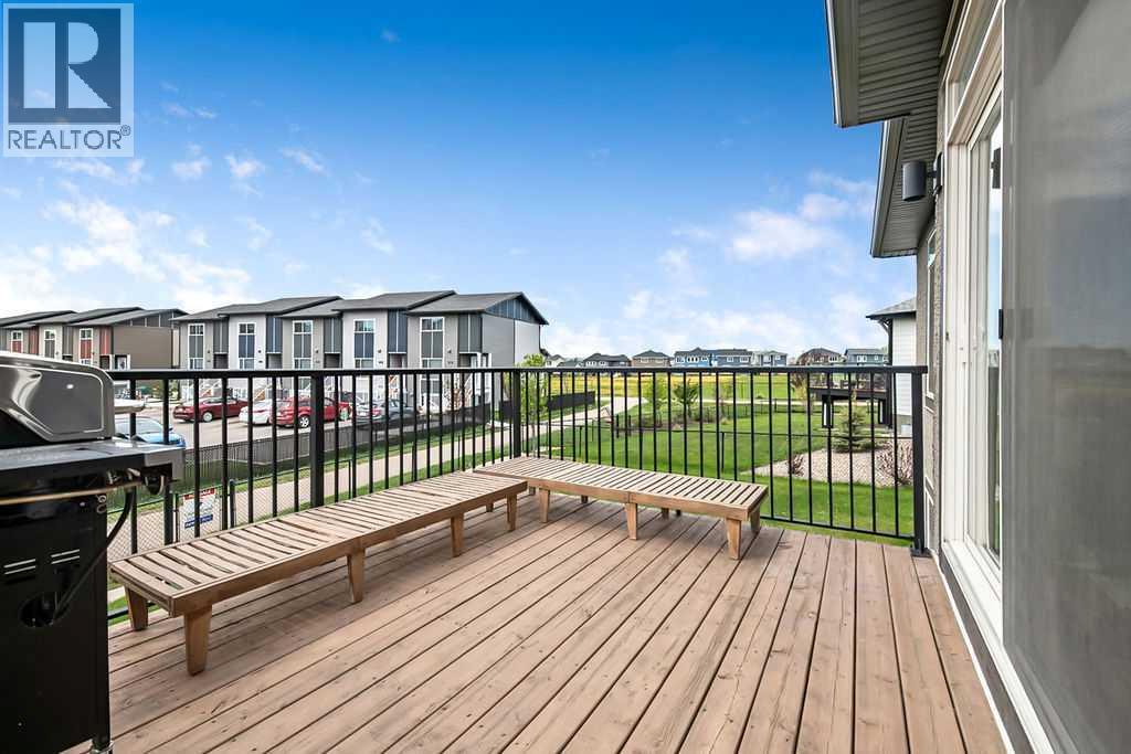 12 Ranchers Bay, Okotoks, Alberta  T1S 0P2 - Photo 38 - A2315231