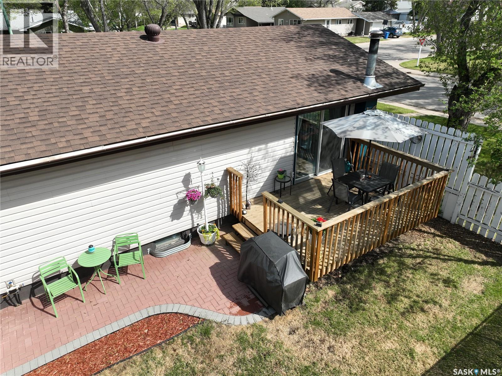 996 Bradshaw Place, Prince Albert, Saskatchewan  S6V 2P4 - Photo 4 - SK037423