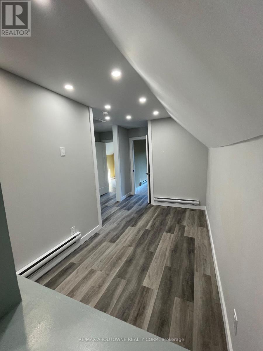 759 Barton Street E, Hamilton, Ontario  L8L 3A9 - Photo 4 - X13207374