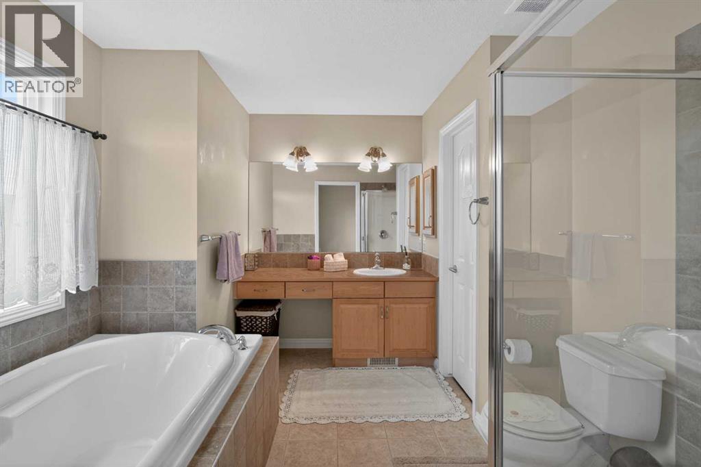 284 Royal Oak Circle Nw, Calgary, Alberta  T3G 6A4 - Photo 23 - A2315177