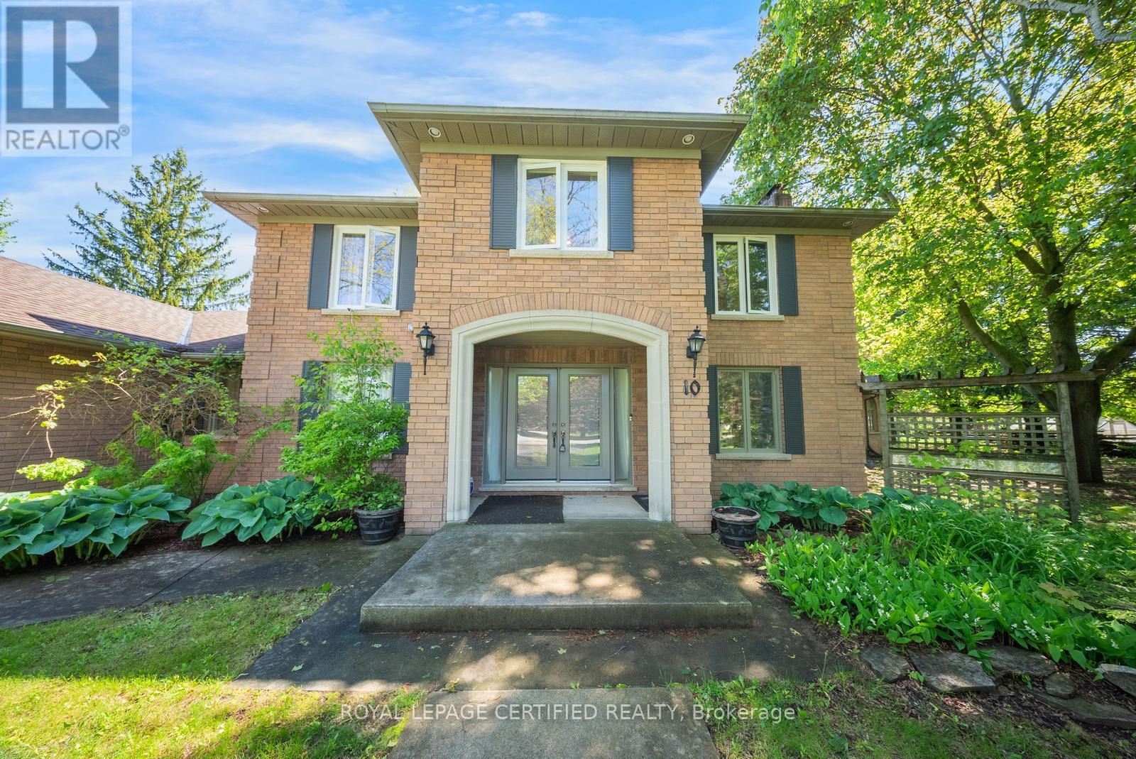 10 Karendale Crescent, Hamilton, Ontario  L0R 1K0 - Photo 2 - X13207530