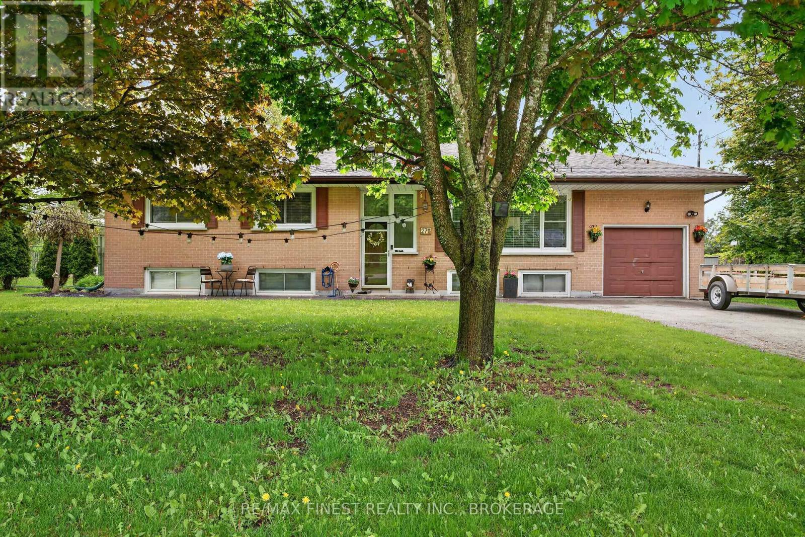 27 DALGLEISH AVENUE, Kingston, Ontario