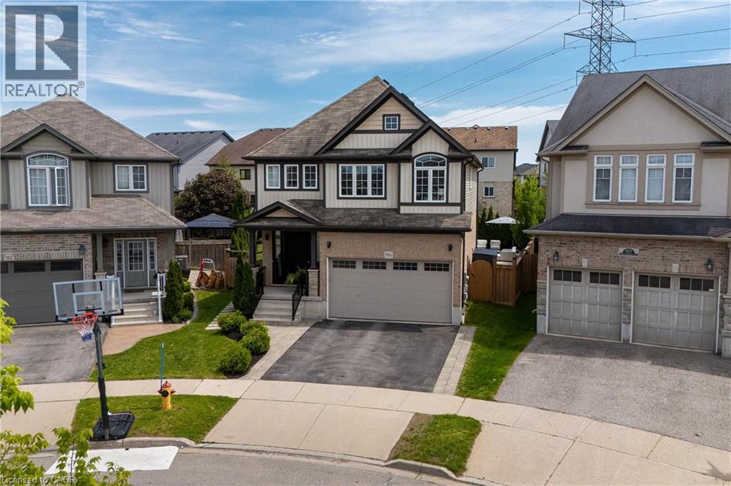 916 Steepleridge Court, Kitchener, Ontario  N2P 0B4 - Photo 1 - 40834351