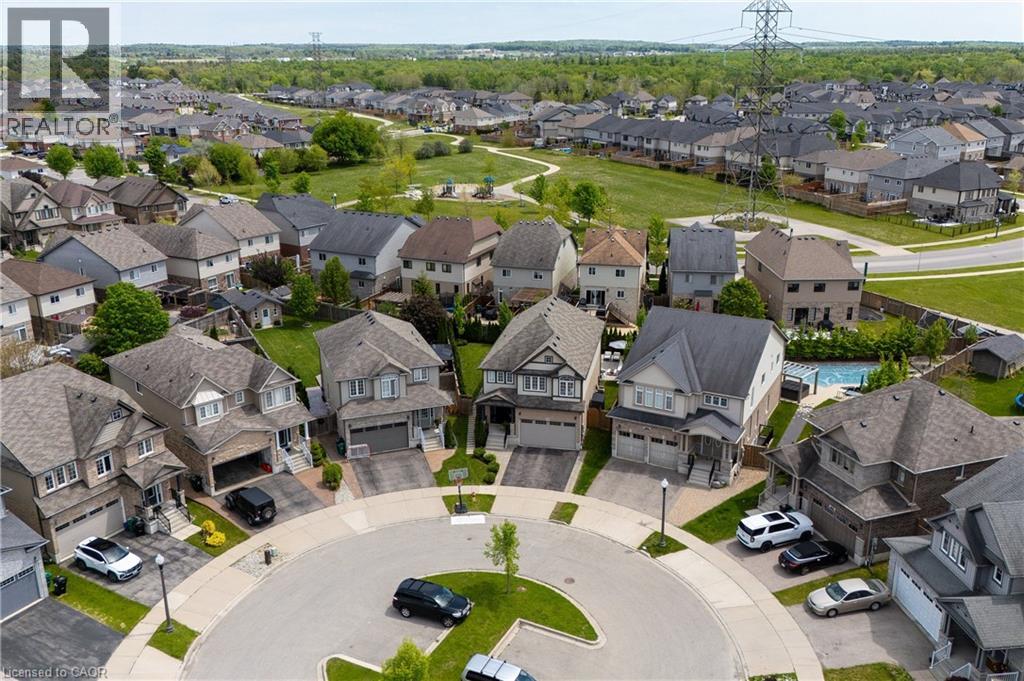 916 Steepleridge Court, Kitchener, Ontario  N2P 0B4 - Photo 44 - 40834351