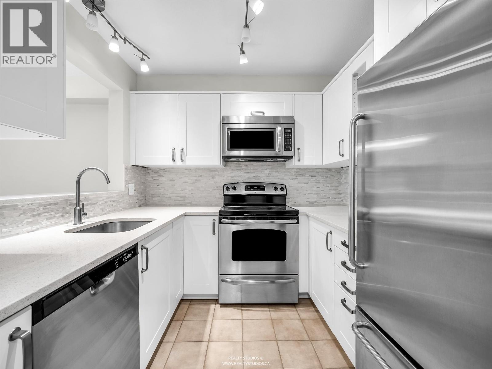 409 2059 Chesterfield Avenue, North Vancouver, British Columbia  V7M 2P4 - Photo 17 - R3129126