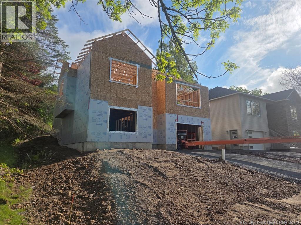 16 Mayflower Street, Fredericton, New Brunswick  E3C 1L5 - Photo 3 - NB138854