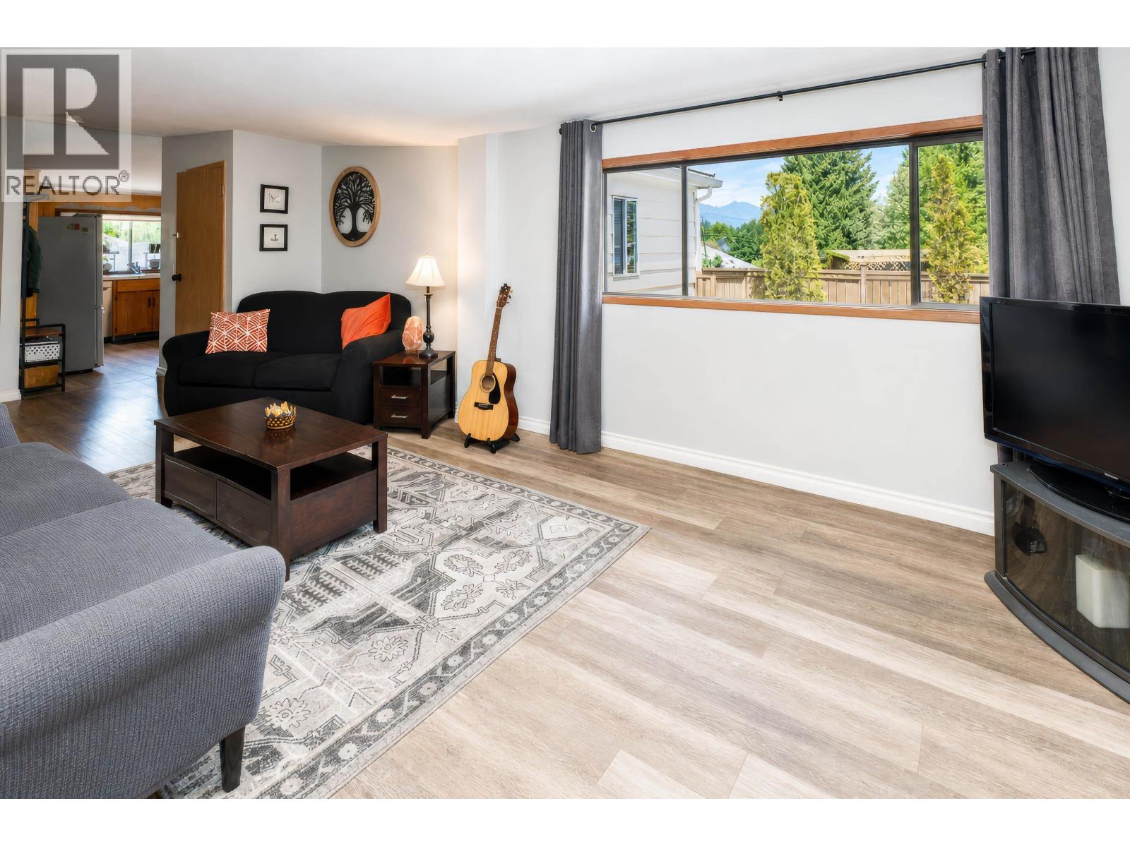 22450 Streng Avenue, Maple Ridge, British Columbia  V2X 4M5 - Photo 13 - R3129129