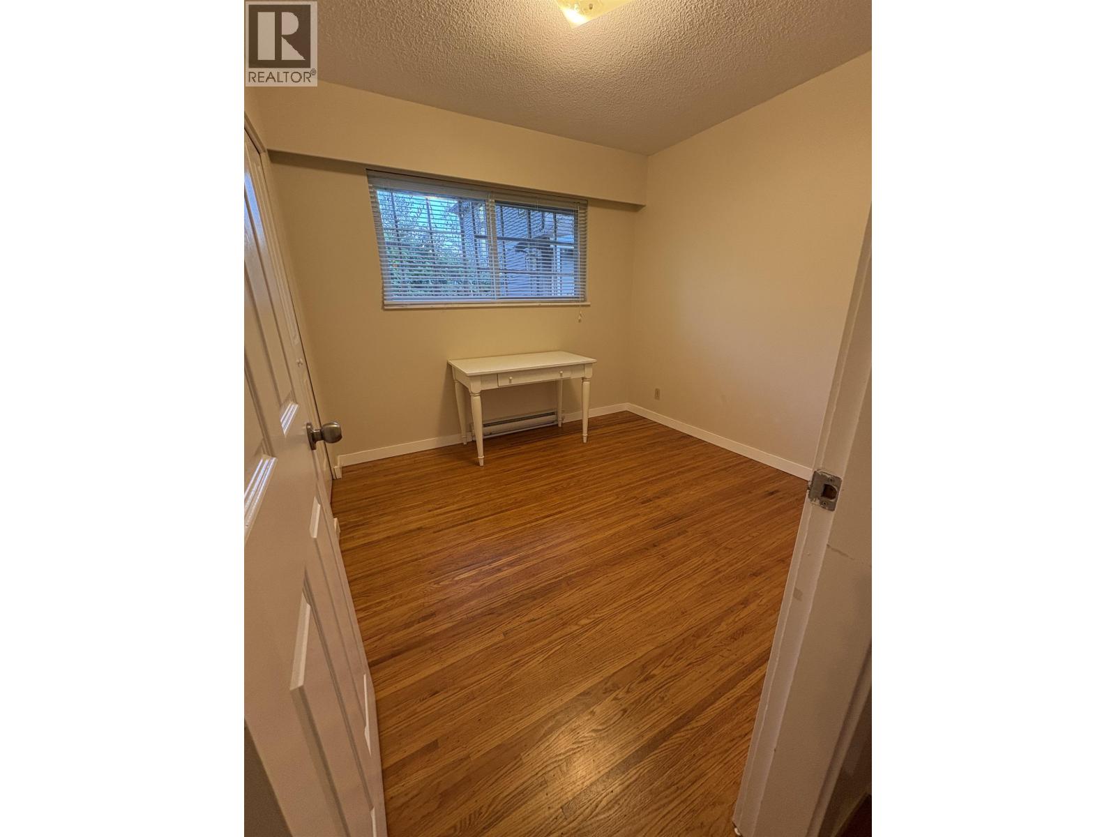 2390 Kitchener Avenue, Vancouver, British Columbia  V3B 2A9 - Photo 12 - R3129109