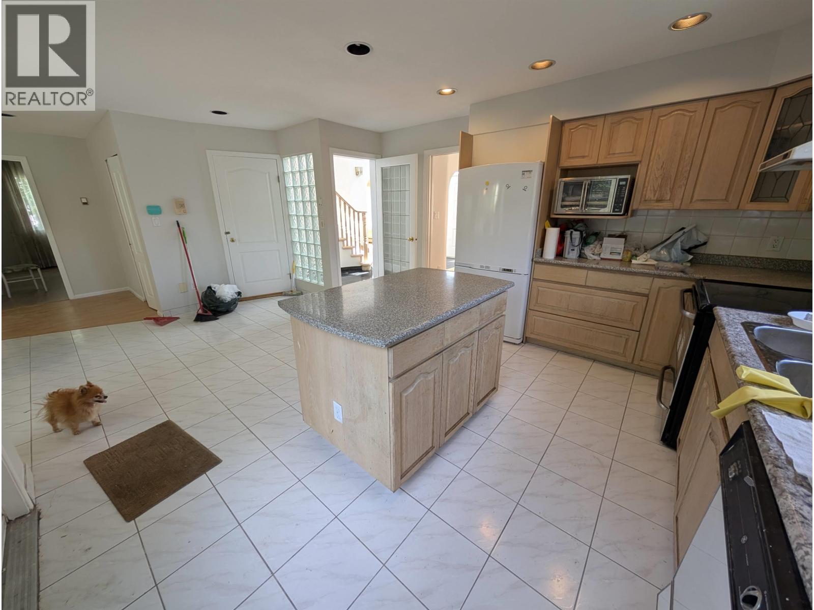 7xxx Thornhill Drive, Vancouver, British Columbia  V5P 3T5 - Photo 12 - R3129119