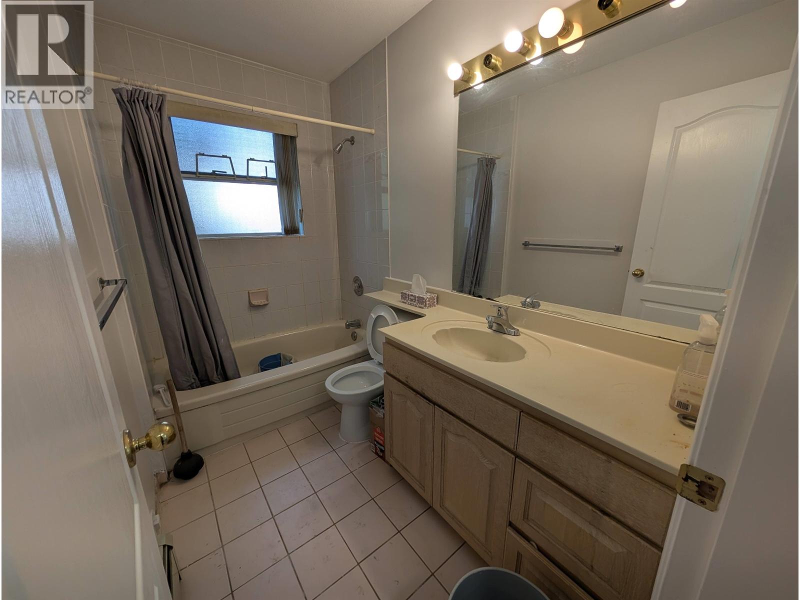 7xxx Thornhill Drive, Vancouver, British Columbia  V5P 3T5 - Photo 16 - R3129119