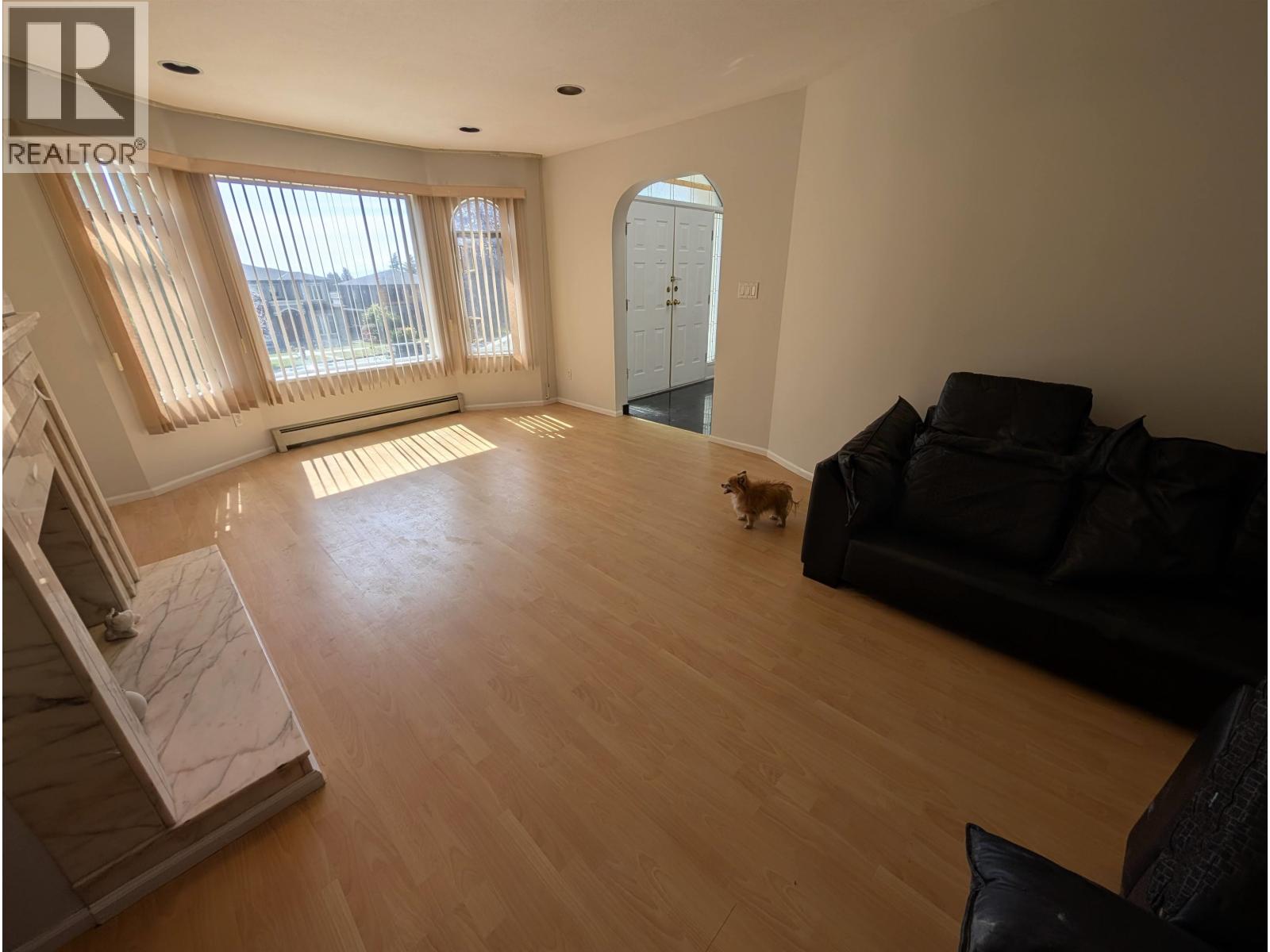 7xxx Thornhill Drive, Vancouver, British Columbia  V5P 3T5 - Photo 3 - R3129119
