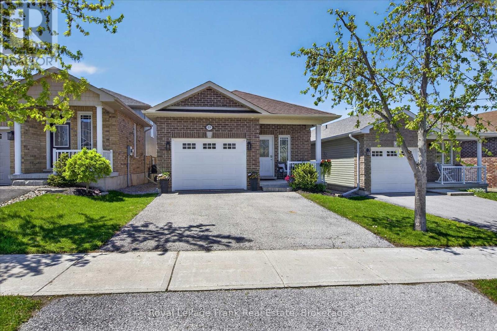 859 Emery Way, Peterborough, Ontario  K9J 0H7 - Photo 2 - X13207780