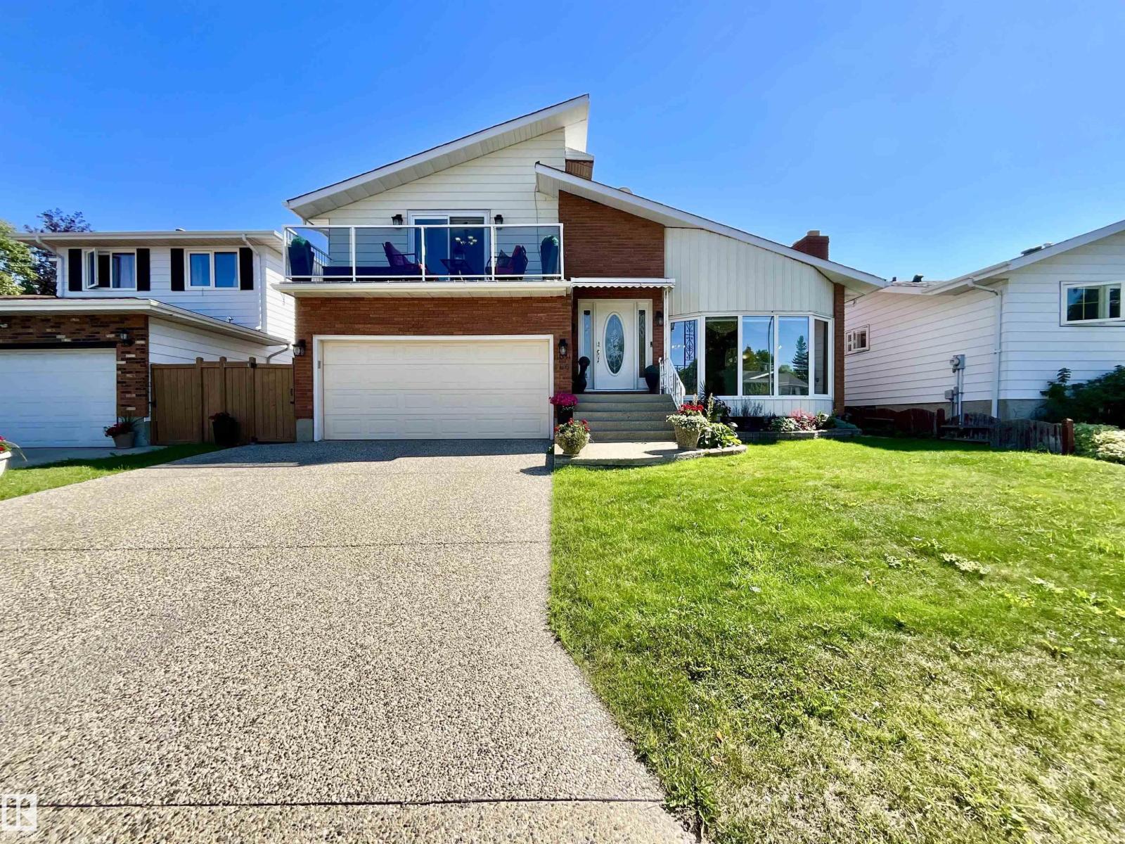 11031 166 AV NW, Edmonton, Alberta