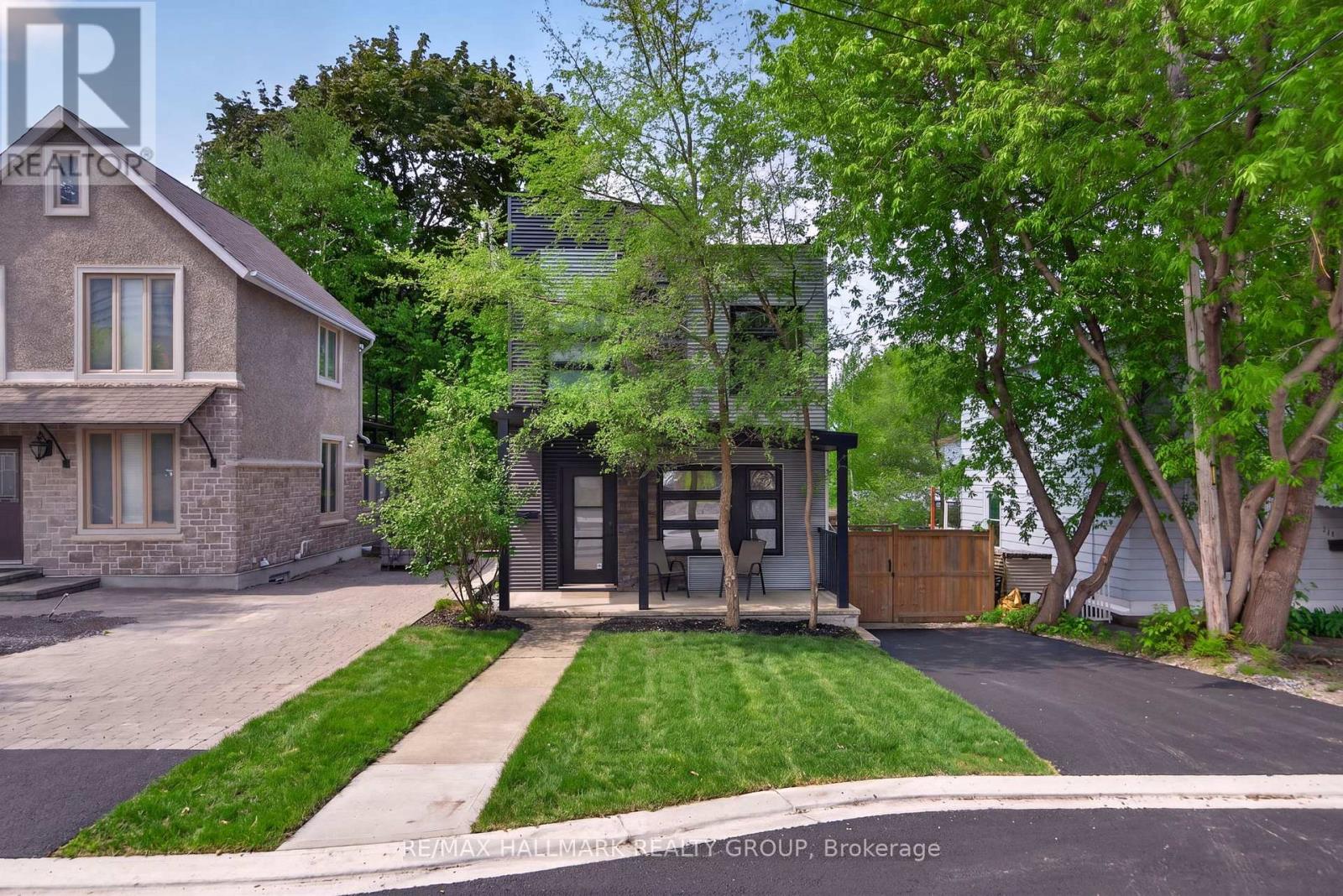 151 CLARE STREET, Ottawa, Ontario