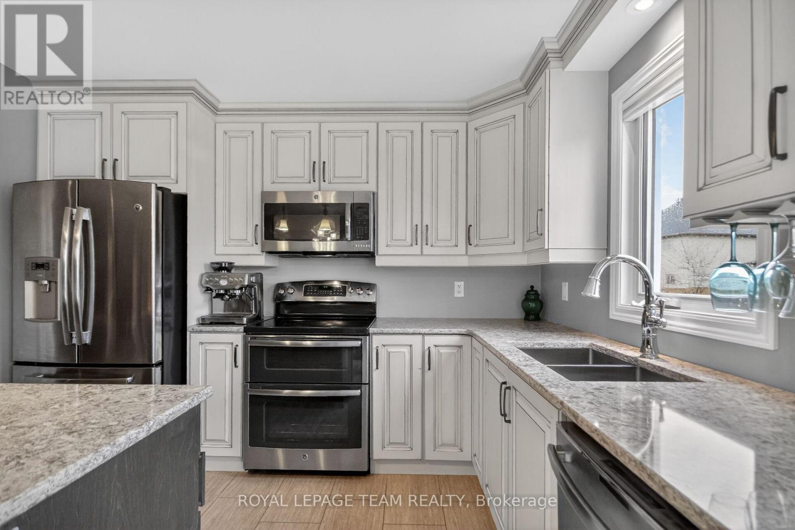 238 Belfort Street, Russell, Ontario  K0A 1W0 - Photo 5 - X13207834