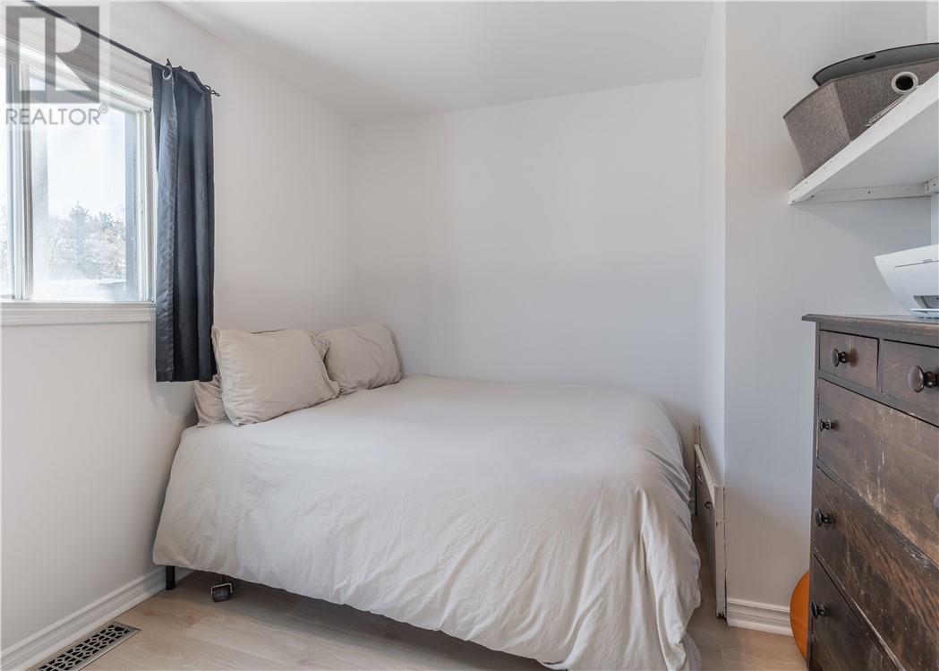 3166 Falconbridge Highway, Sudbury, Ontario  P3L 1J2 - Photo 11 - 2128120