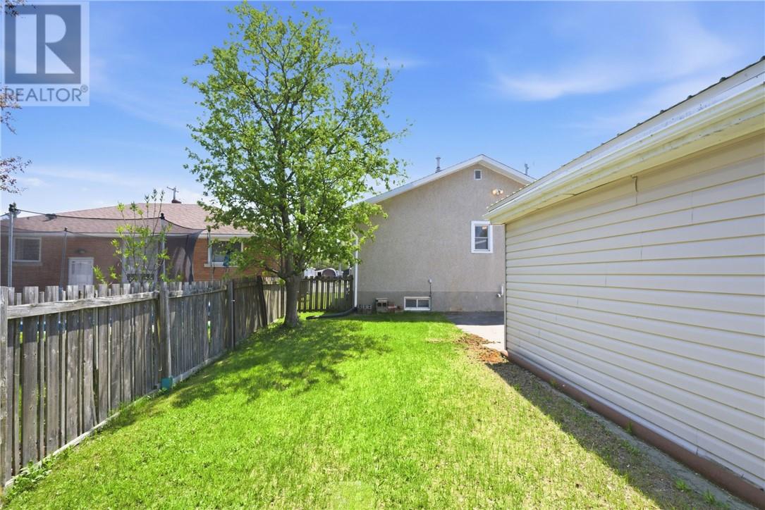 3335 Falconbridge Highway, Garson, Ontario  P3L 1S7 - Photo 15 - 2128105