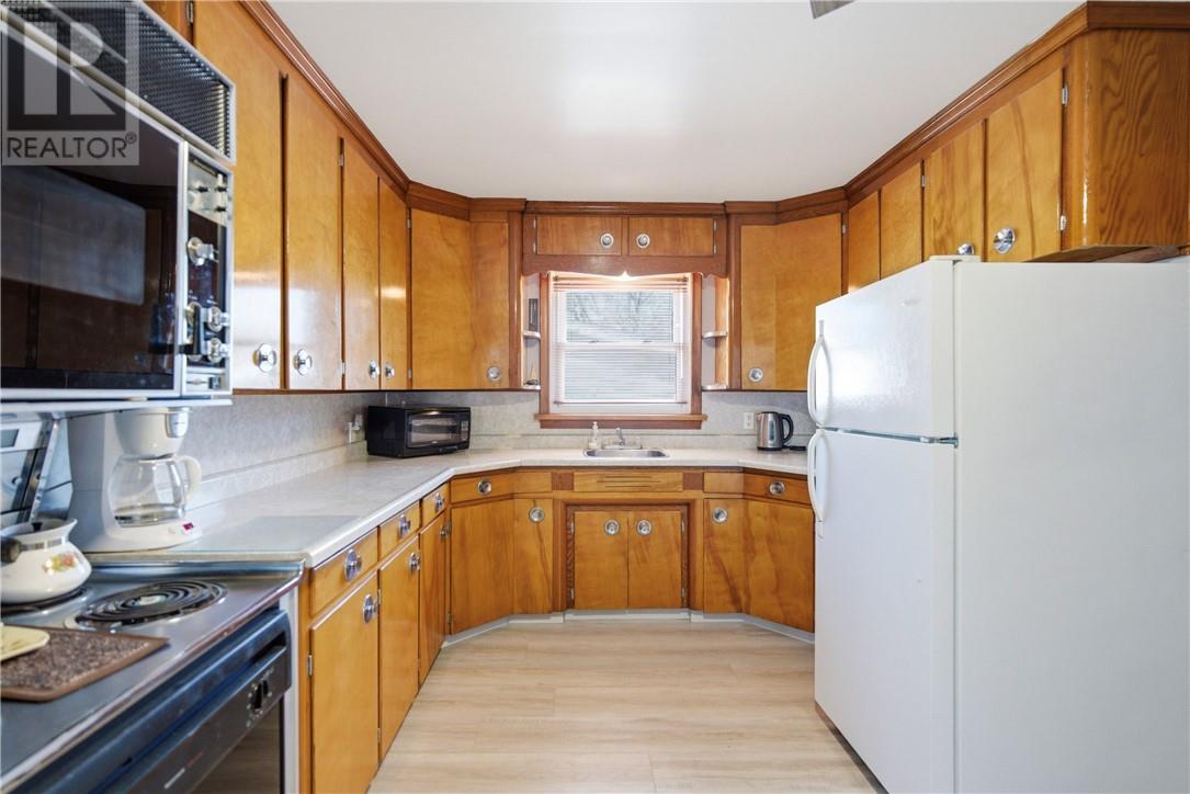 3335 Falconbridge Highway, Garson, Ontario  P3L 1S7 - Photo 2 - 2128105