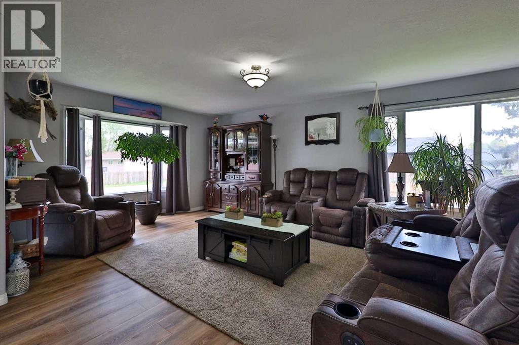 20 N 1a Street, Magrath, Alberta  T0K 1J0 - Photo 19 - A2312863