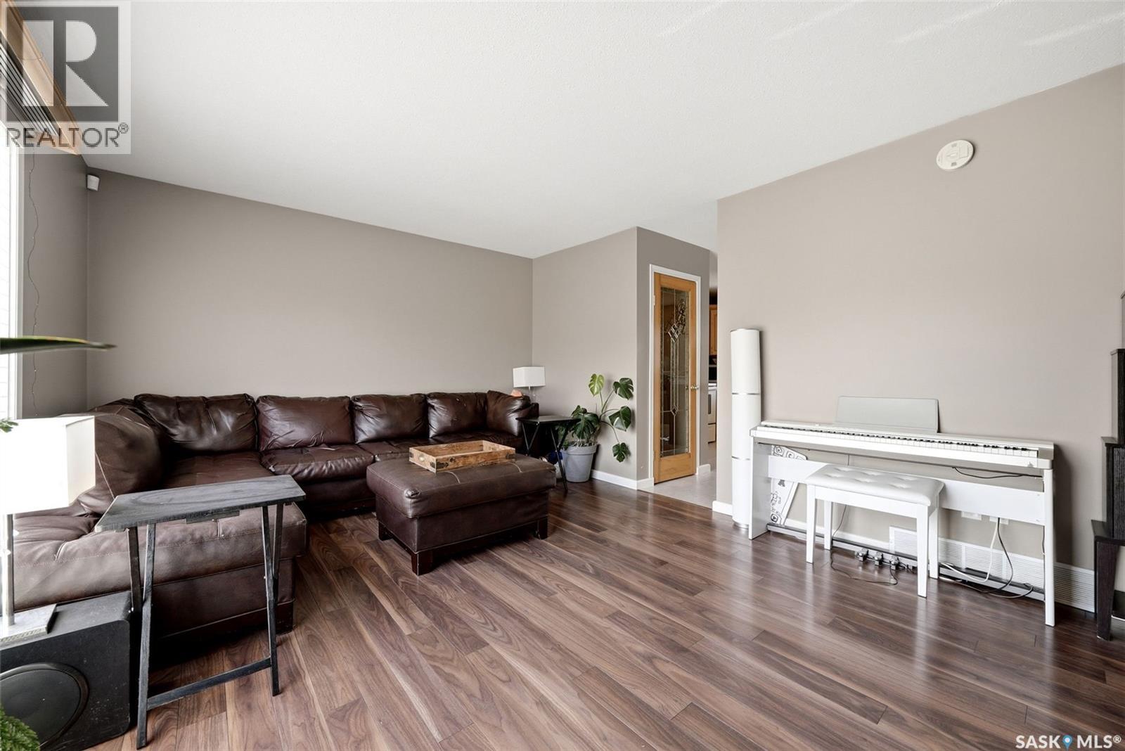 220 Qu'appelle Drive W, Lumsden, Saskatchewan  S0G 3C0 - Photo 36 - SK037226