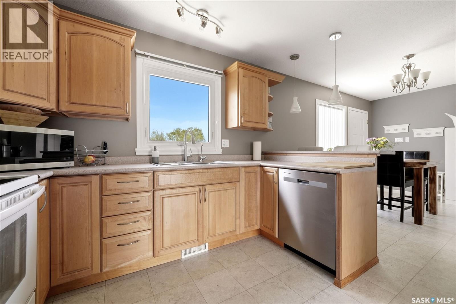 220 Qu'appelle Drive W, Lumsden, Saskatchewan  S0G 3C0 - Photo 39 - SK037226
