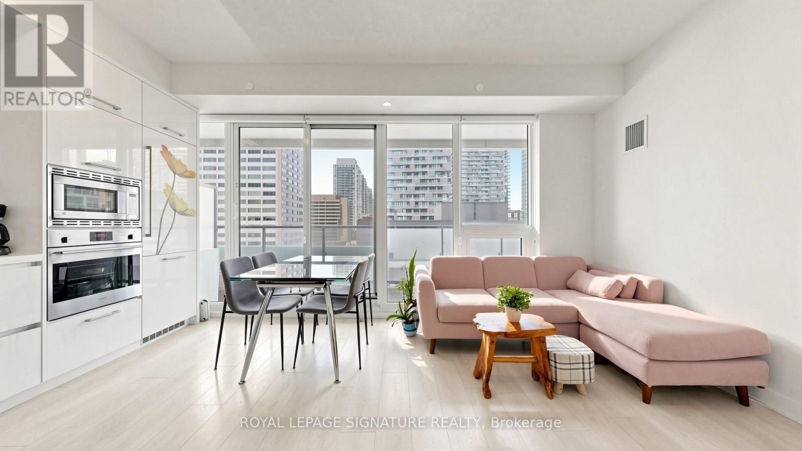 1011 - 2221 Yonge Street, Toronto, Ontario  M4S 0B8 - Photo 10 - C13207860