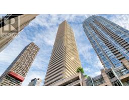 1011 - 2221 YONGE STREET, Toronto, Ontario