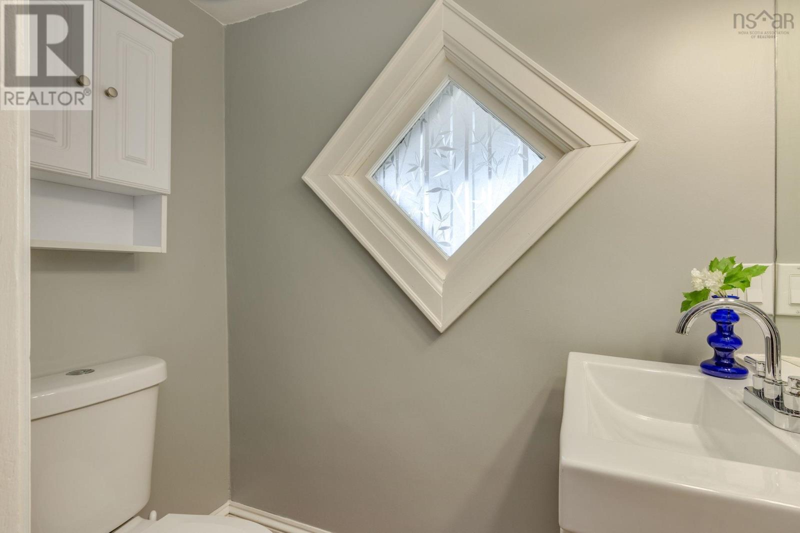 19 Tophill Road, Bedford, Nova Scotia  B4A 2K1 - Photo 18 - 202612404