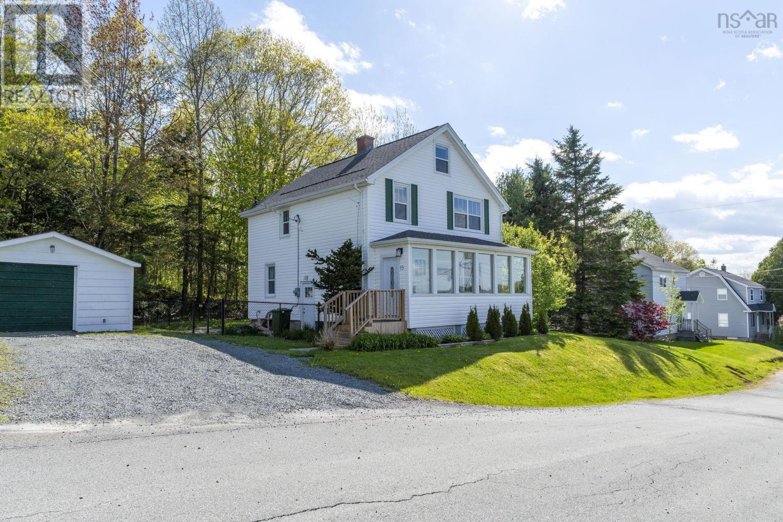 19 Tophill Road, Bedford, Nova Scotia  B4A 2K1 - Photo 41 - 202612404