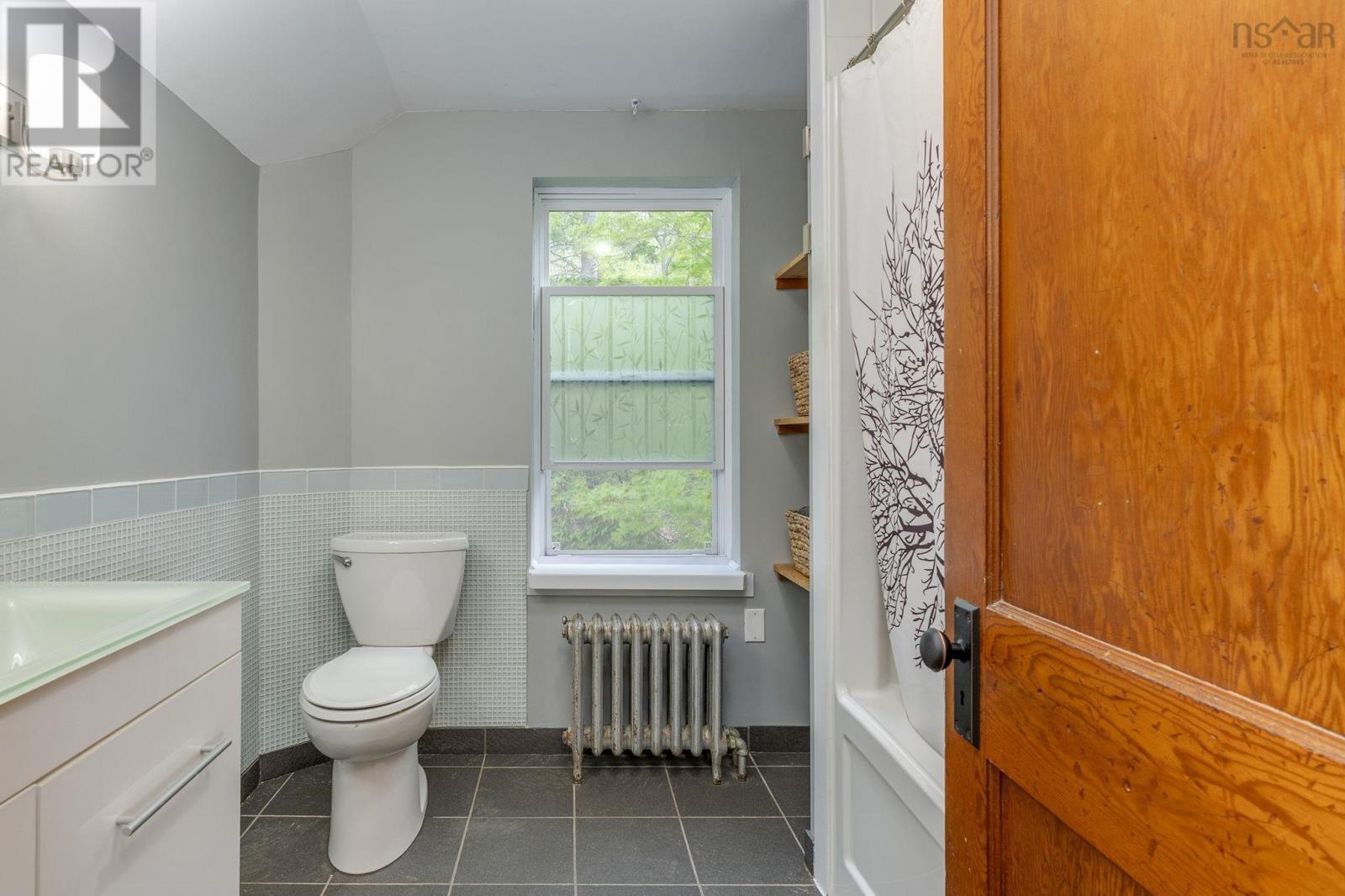 19 Tophill Road, Bedford, Nova Scotia  B4A 2K1 - Photo 28 - 202612404