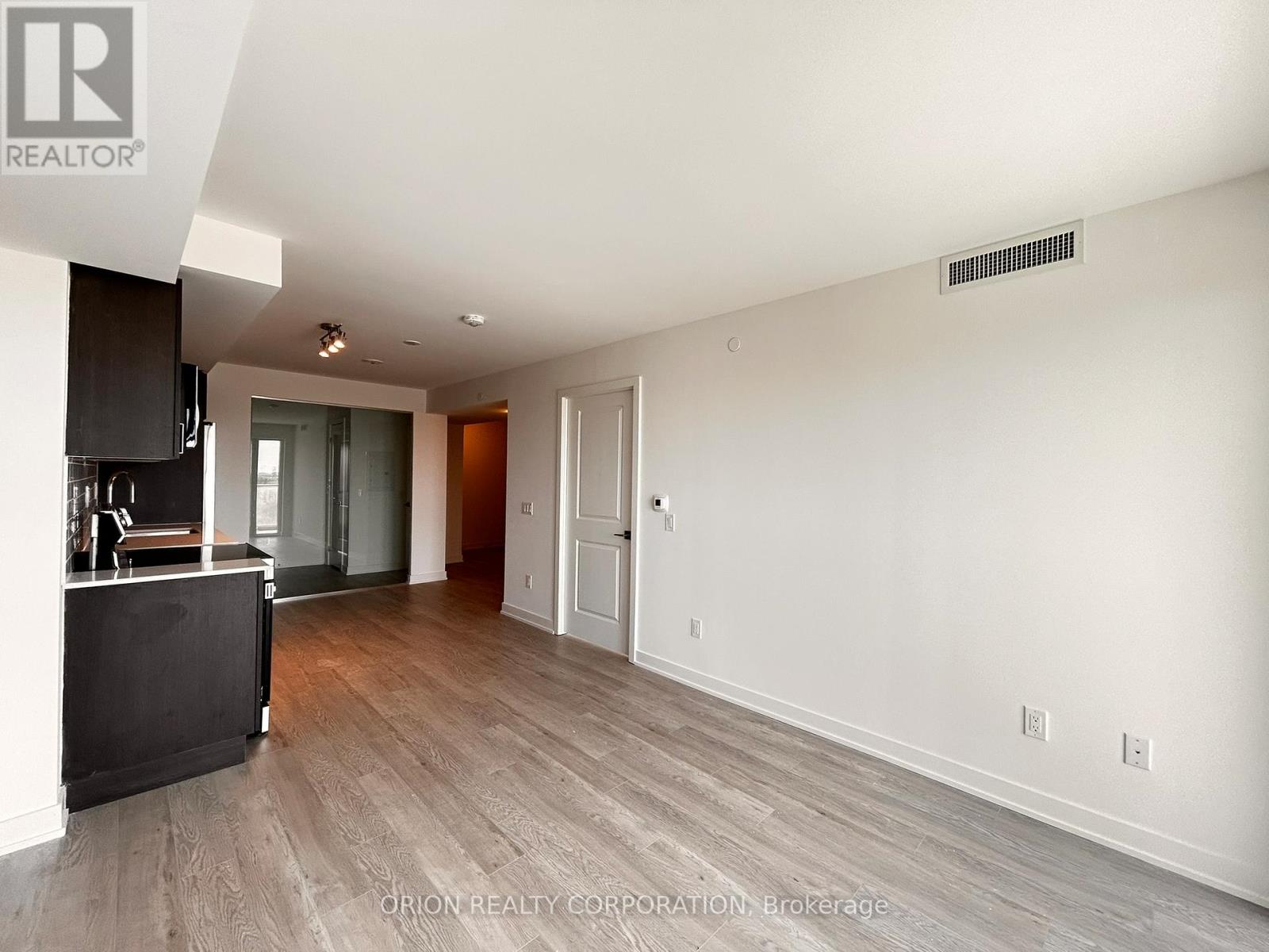 706 - 1010 Sandy Beach Road, Pickering, Ontario  L1W 0C7 - Photo 11 - E13207754
