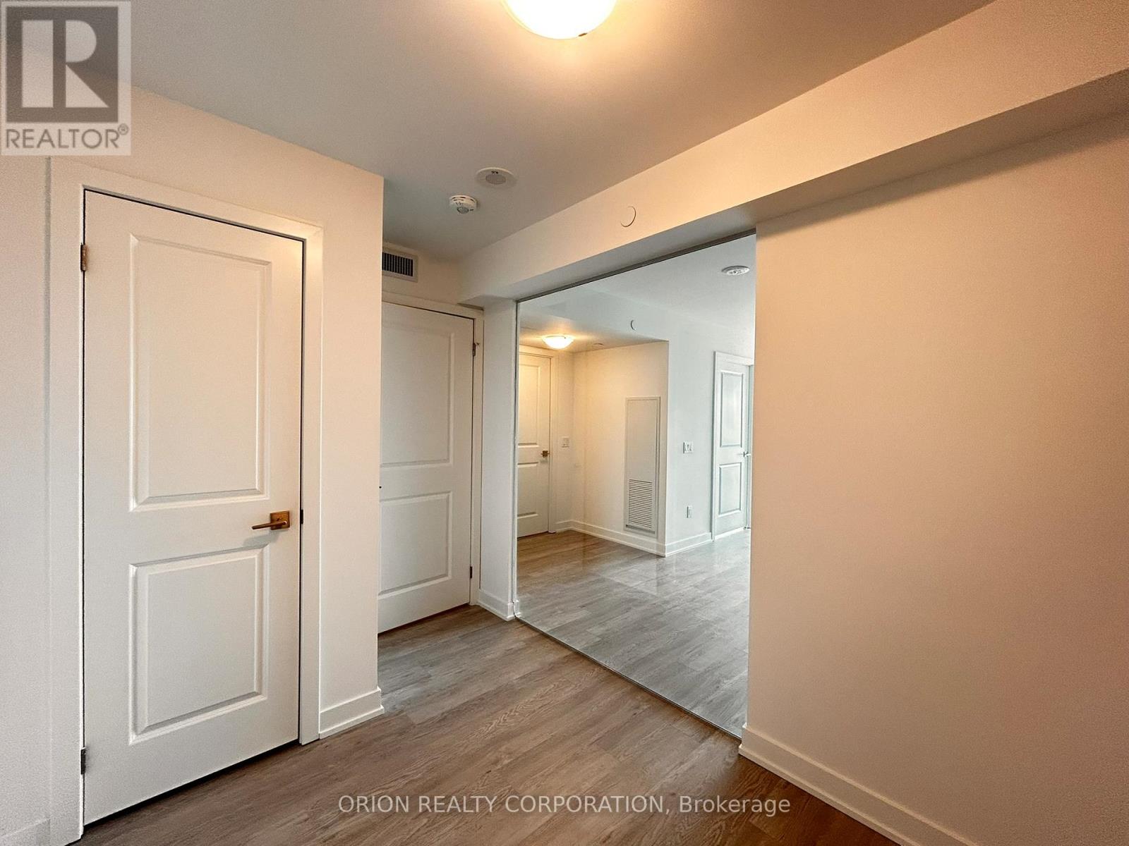 706 - 1010 Sandy Beach Road, Pickering, Ontario  L1W 0C7 - Photo 3 - E13207754